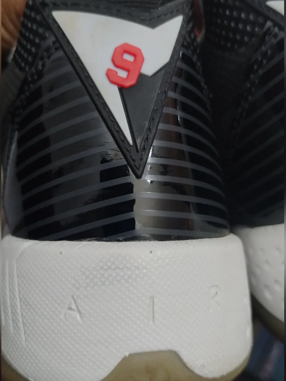 Youth Nike Air Jordan Zoom 92 Black & Red Basketball Sneakers - Picture 13 of 14